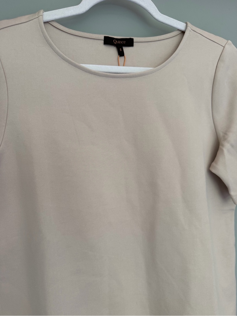 NWT Quince Ultra Stretch Ponte Ecru Light Tan Cream Short Sleeve Top Minimalist - Picture 6 of 16